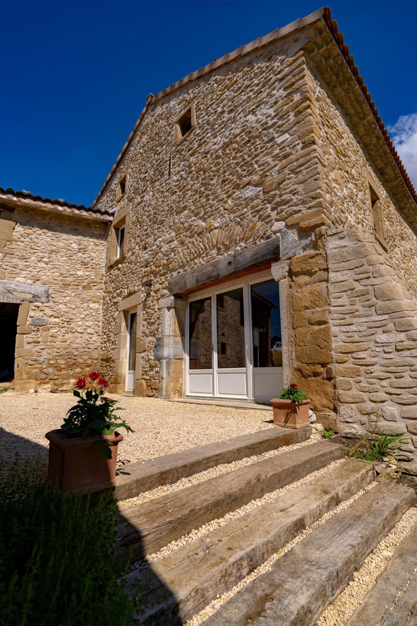 Le Petit Riousset, Gite A La Campagne, Piscine Bed & Breakfast Montvendre Exterior photo