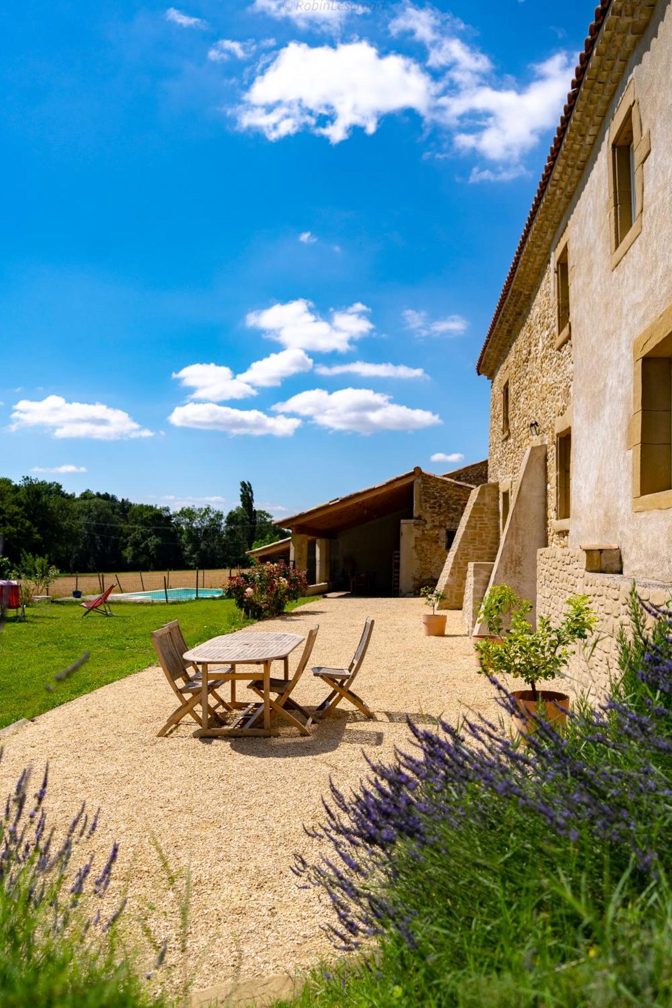 Le Petit Riousset, Gite A La Campagne, Piscine Bed & Breakfast Montvendre Exterior photo